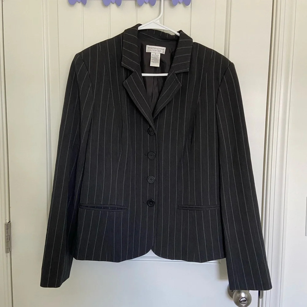 NWOT | Worthington women’s‎ striped stretch blazer — size 8